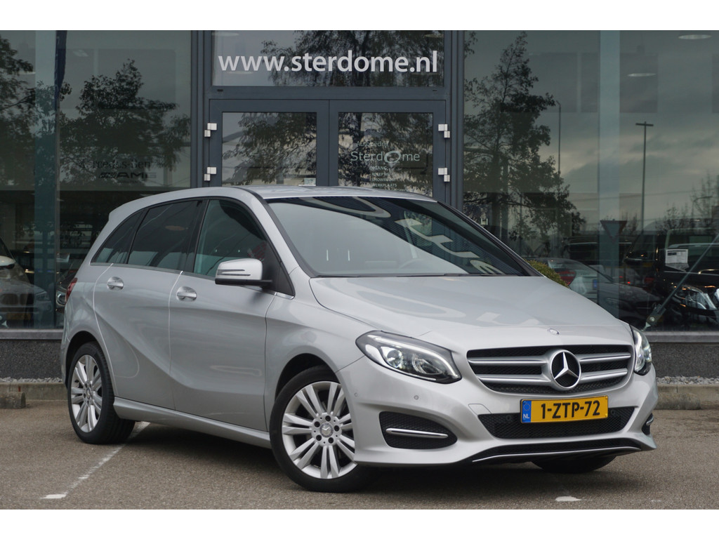 Mercedes-Benz B-Klasse 180 AMBITION Style l Facelift uitvoering l Xenon l PTS l Privacy glas l trekhaak l Airco l Navigatie 21144204-12.jpg | Sterdome B.V.