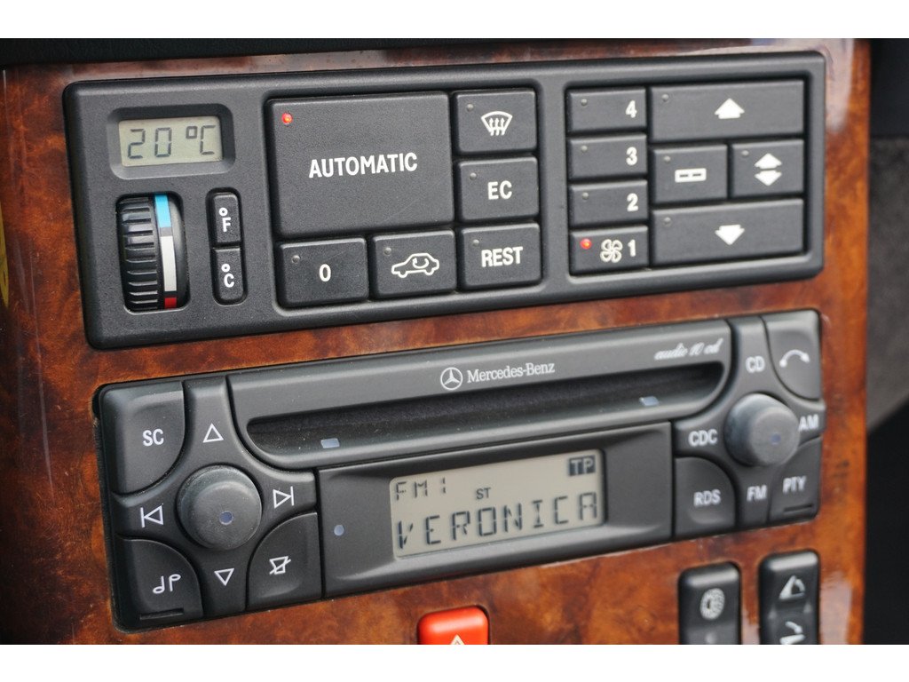 Mercedes-Benz SL-Klasse 300 SL-24 Automatische Airco l Memory l Alarm l Automatische antenne l Windschot l Stoelverwarming l 5 Traps automaat l 31956945-117.jpg | Sterdome B.V.