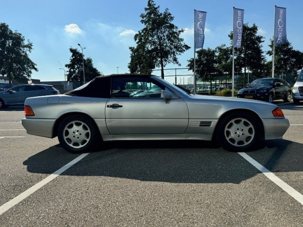 Mercedes-Benz SL-Klasse 300 SL-24 Automatische Airco l Memory l Alarm l Automatische antenne l Windschot l Stoelverwarming l 5 Traps automaat l 31956945-125.jpg | Sterdome B.V.