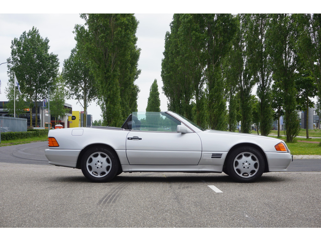 Mercedes-Benz SL-Klasse 300 SL-24 Automatische Airco l Memory l Alarm l Automatische antenne l Windschot l Stoelverwarming l 5 Traps automaat l 31956945-14.jpg | Sterdome B.V.
