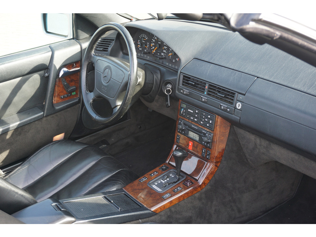 Mercedes-Benz SL-Klasse 300 SL-24 Automatische Airco l Memory l Alarm l Automatische antenne l Windschot l Stoelverwarming l 5 Traps automaat l 31956945-2.jpg | Sterdome B.V.