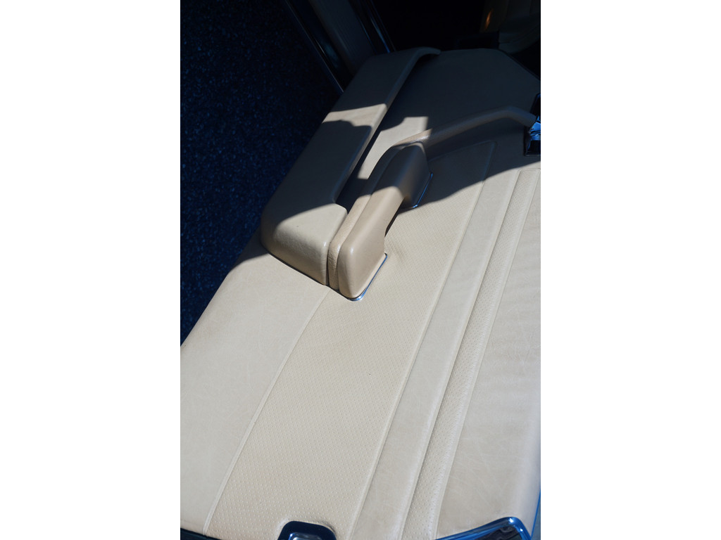 Mercedes-Benz SL-Klasse 380 SL V8 l Automaat l Beige lederen bekleding l Airco l Hardtop l 71347 km l 14 ' LM Koonkurk velgen l Centrale deurvergrendeli 35299594-18.jpg | Sterdome B.V.