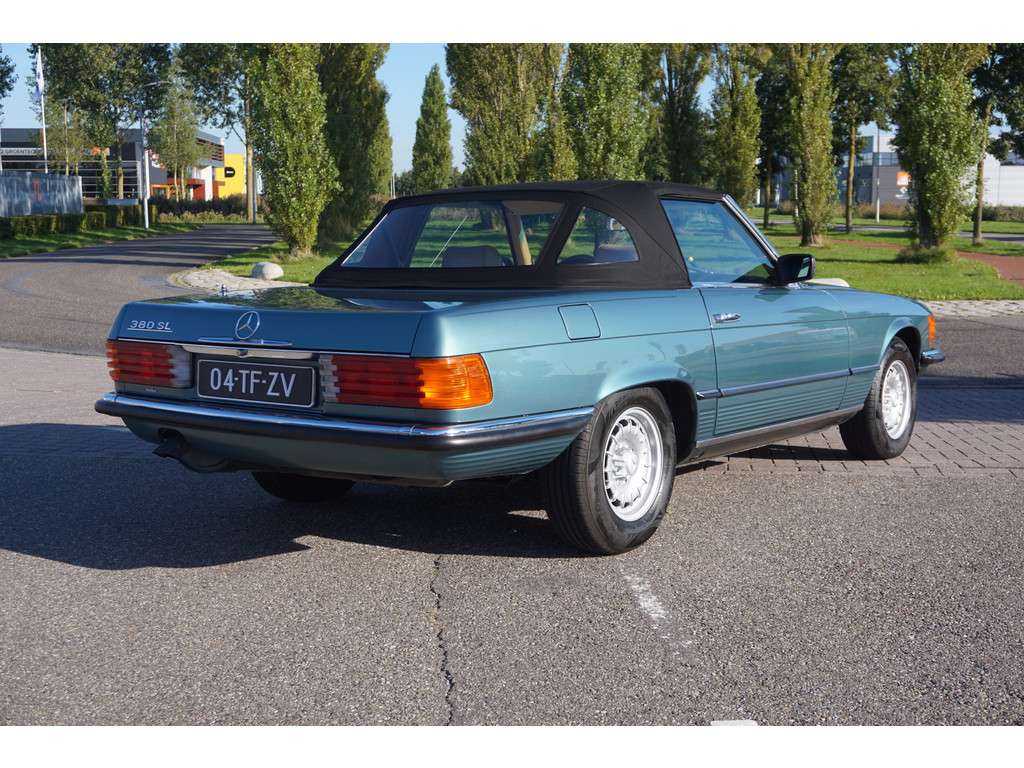 Mercedes-Benz SL-Klasse 380 SL V8 l Automaat l Beige lederen bekleding l Airco l Hardtop l 71347 km l 14 ' LM Koonkurk velgen l Centrale deurvergrendeli 35299594-3.jpg | Sterdome B.V.
