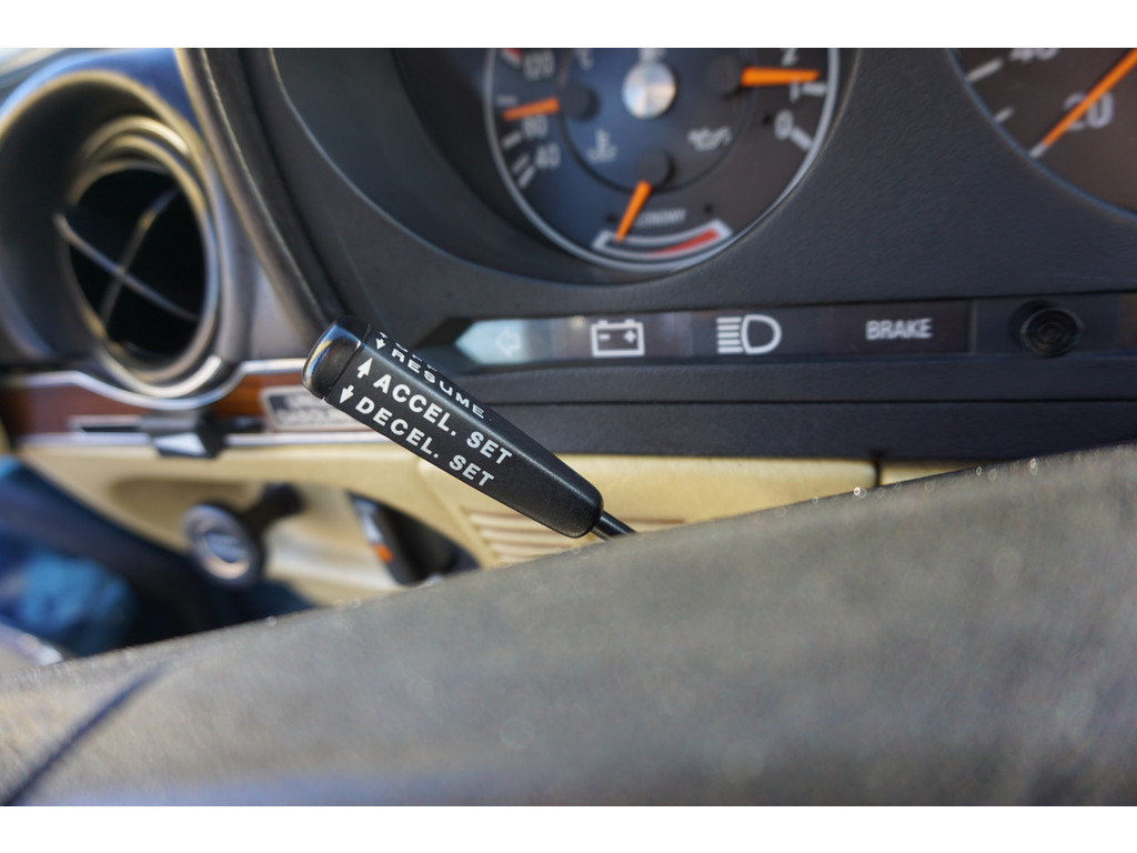 Mercedes-Benz SL-Klasse 380 SL V8 l Automaat l Beige lederen bekleding l Airco l Hardtop l 71347 km l 14 ' LM Koonkurk velgen l Centrale deurvergrendeli 35299594-38.jpg | Sterdome B.V.