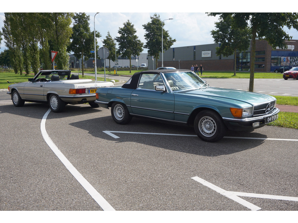 Mercedes-Benz SL-Klasse 380 SL V8 l Automaat l Beige lederen bekleding l Airco l Hardtop l 71347 km l 14 ' LM Koonkurk velgen l Centrale deurvergrendeli 35299594-46.jpg | Sterdome B.V.