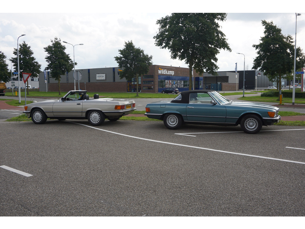 Mercedes-Benz SL-Klasse 380 SL V8 l Automaat l Beige lederen bekleding l Airco l Hardtop l 71347 km l 14 ' LM Koonkurk velgen l Centrale deurvergrendeli 35299594-49.jpg | Sterdome B.V.