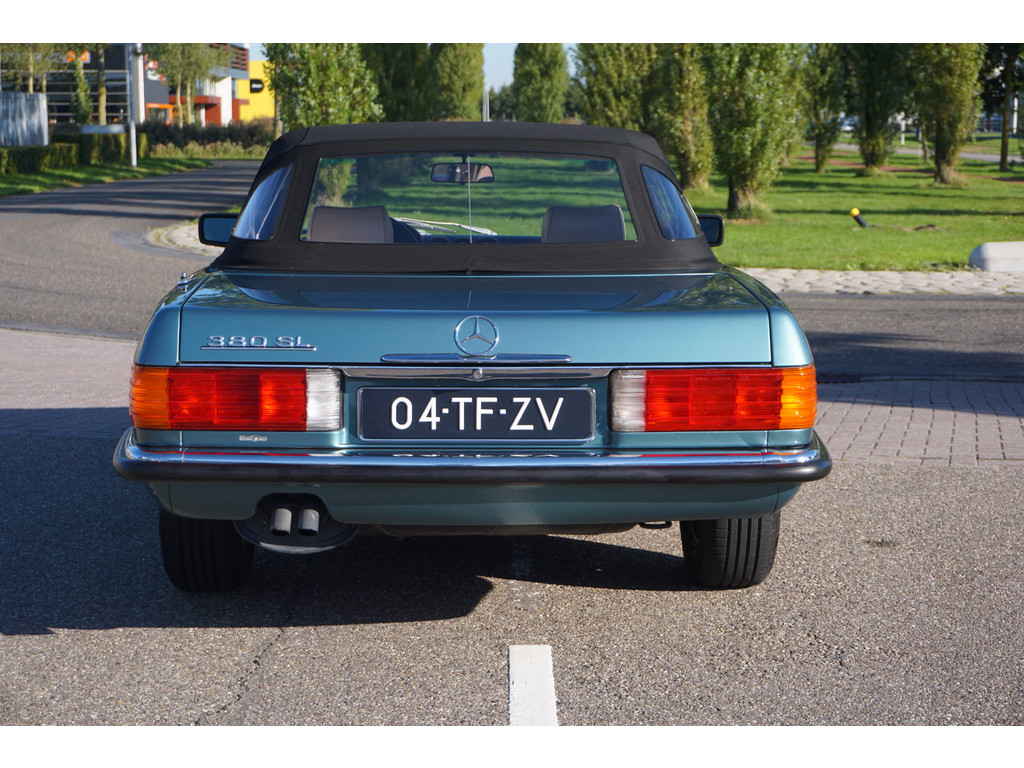 Mercedes-Benz SL-Klasse 380 SL V8 l Automaat l Beige lederen bekleding l Airco l Hardtop l 71347 km l 14 ' LM Koonkurk velgen l Centrale deurvergrendeli 35299594-5.jpg | Sterdome B.V.