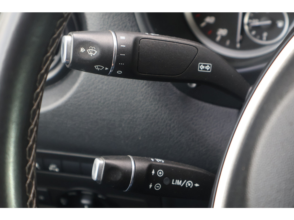Mercedes-Benz Vito 114 CDI Lang l Trekhaak l Becker MAP Pilot l Camera l LED intelligent l Comfortstoelen voor best. + bijrijder l Airco l 40829789-14.jpg | Sterdome B.V.
