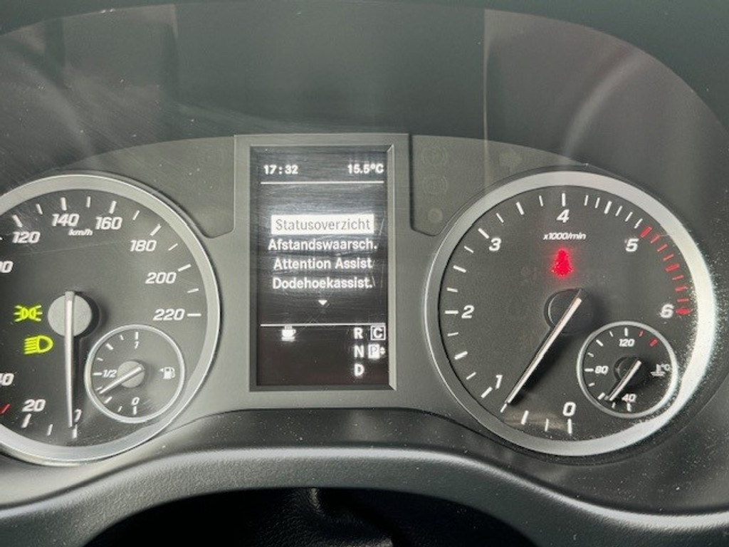 Mercedes-Benz Vito 114 CDI Lang l Trekhaak l Becker MAP Pilot l Camera l LED intelligent l Comfortstoelen voor best. + bijrijder l Airco l 40829789-30.jpg | Sterdome B.V.