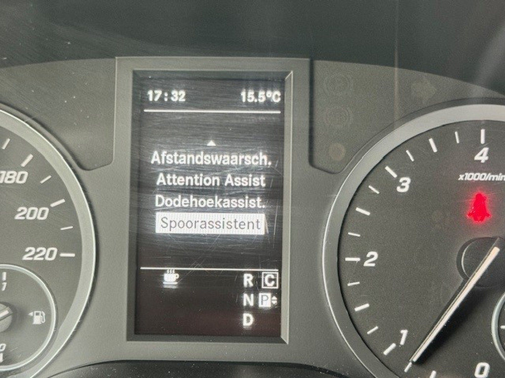 Mercedes-Benz Vito 114 CDI Lang l Trekhaak l Becker MAP Pilot l Camera l LED intelligent l Comfortstoelen voor best. + bijrijder l Airco l 40829789-31.jpg | Sterdome B.V.
