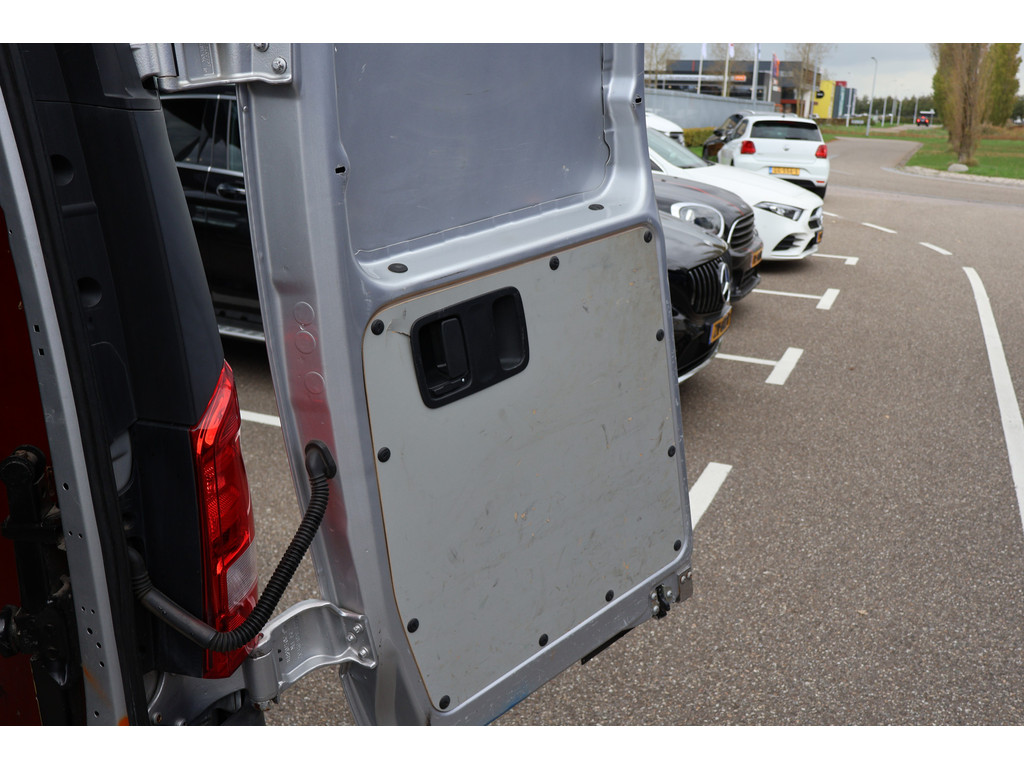 Mercedes-Benz Vito 114 CDI Extra Lang | Dubbele schuifdeuren | Camara l 2,5 t Trekhaak l THERMOTRONIC Airco l Comforstoelen l LM velgen l 41084116-20.jpg | Sterdome B.V.