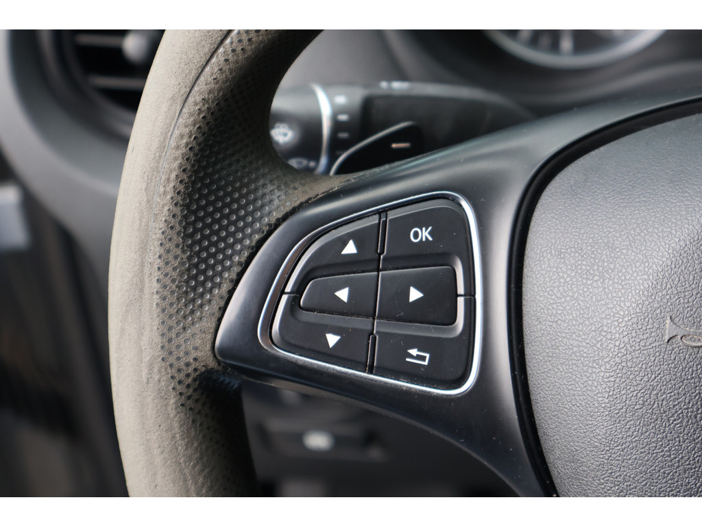 Mercedes-Benz Vito 114 CDI Extra Lang | Dubbele schuifdeuren | Camara l 2,5 t Trekhaak l THERMOTRONIC Airco l Comforstoelen l LM velgen l 41084116-23.jpg | Sterdome B.V.