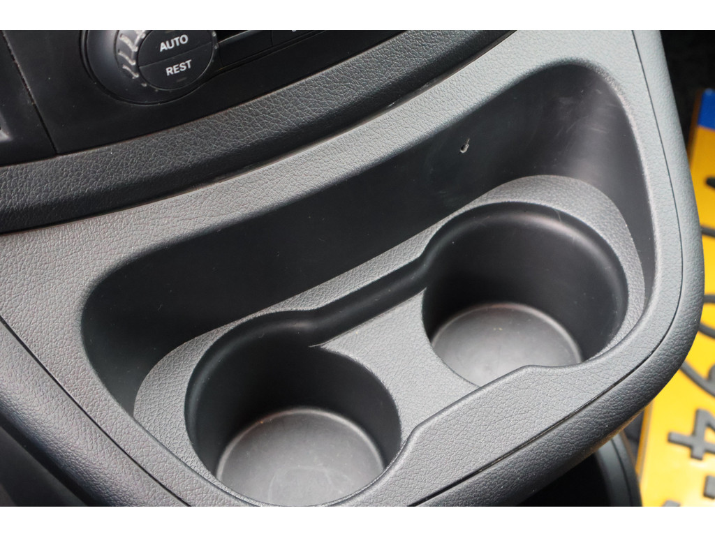 Mercedes-Benz Vito 114 CDI Extra Lang | Dubbele schuifdeuren | Camara l 2,5 t Trekhaak l THERMOTRONIC Airco l Comforstoelen l LM velgen l 41084116-28.jpg | Sterdome B.V.