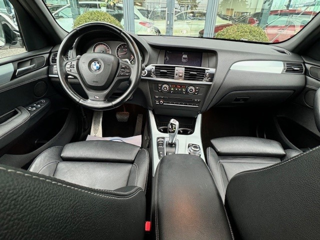 BMW X3 xDrive20i High Executive l M line Sportpakket l Panoramadak l Leder l LED l Elekt. bedienbare achterklep l Stoelverwarming l Par 41084249-1.jpg | Sterdome B.V.
