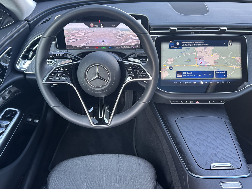 41911592-1.jpg