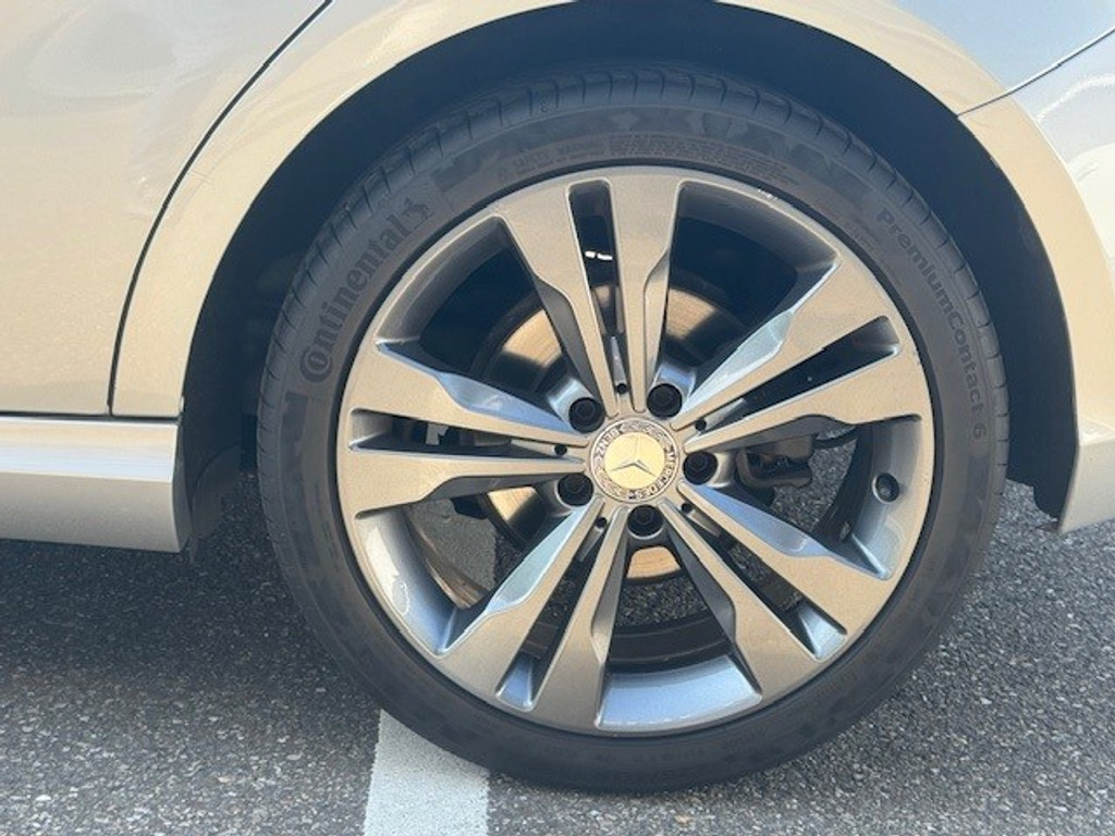 Mercedes-Benz A-Klasse 180 Ambition l Airco l Camera l Navigatie l Stoelverwarming l Adaptief remlicht l 41964268-34.jpg | Sterdome B.V.