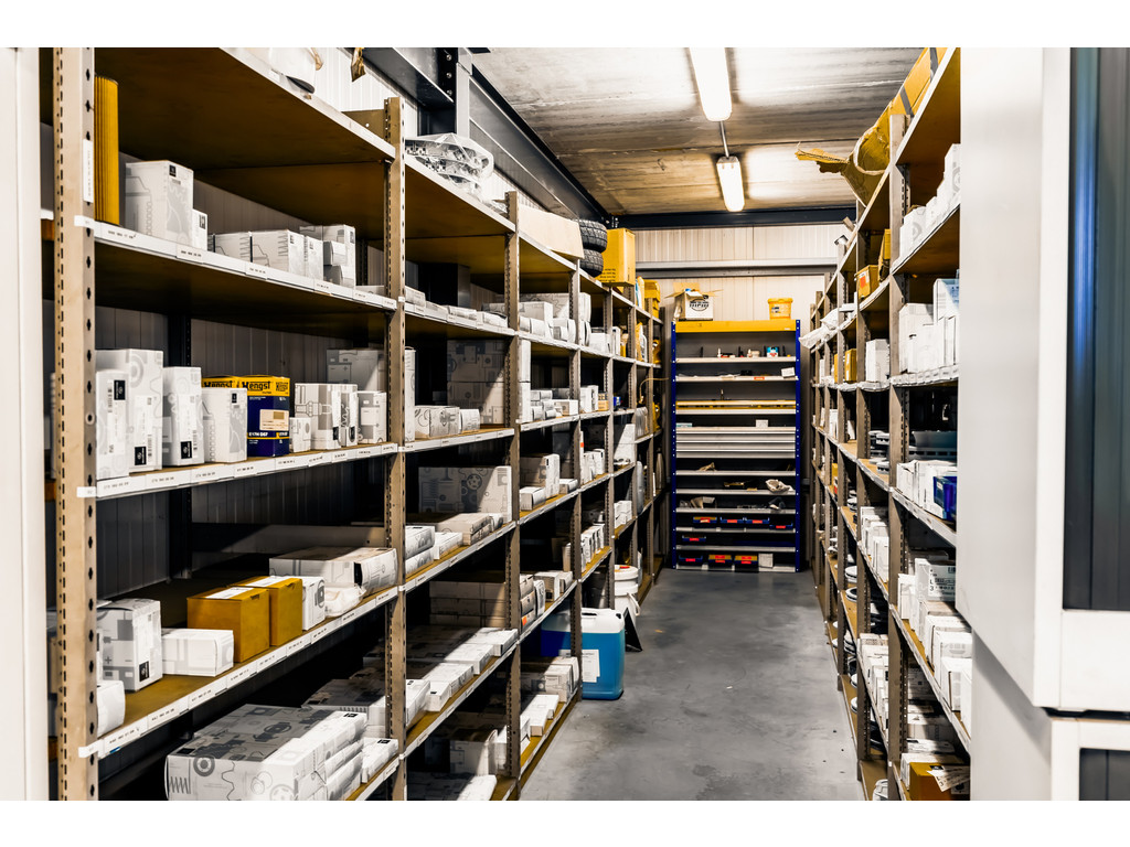 Mercedes-Benz A-Klasse 180 Ambition l Airco l Camera l Navigatie l Stoelverwarming l Adaptief remlicht l 41964268-36.jpg | Sterdome B.V.