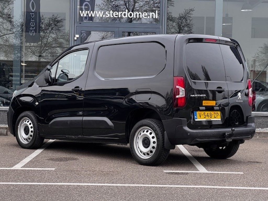 Peugeot Partner 1.6 BlueHDI Premium l Airco l Camera l Smartphone integratie l Parkeersensoren l Trekhaak l 42618482-29.jpg | Sterdome B.V.