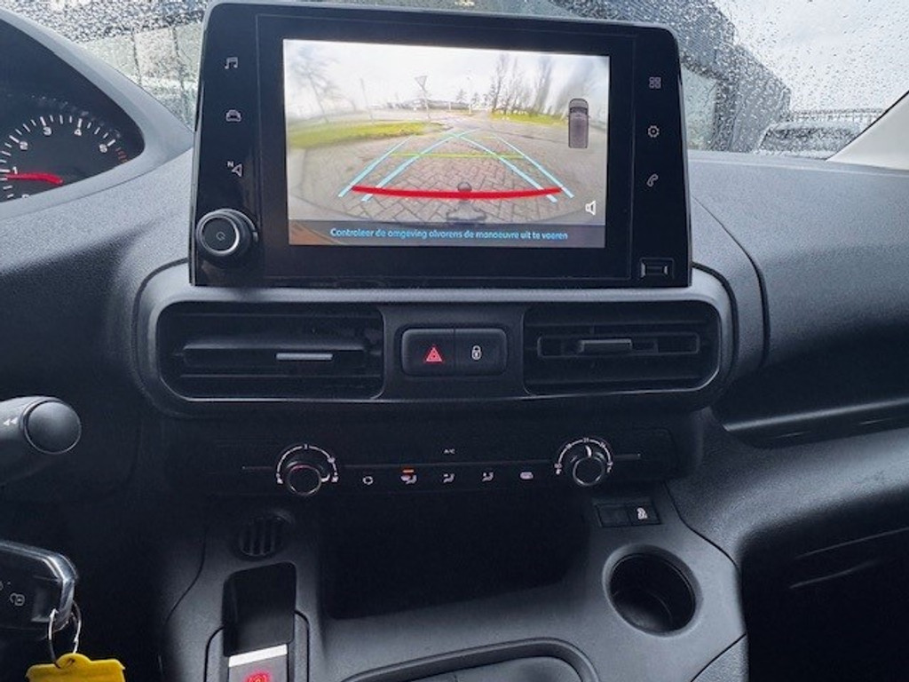 Peugeot Partner 1.6 BlueHDI Premium l Airco l Camera l Smartphone integratie l Parkeersensoren l Trekhaak l 42618482-6.jpg | Sterdome B.V.