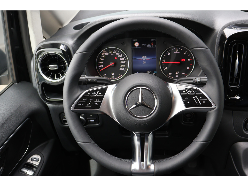 Mercedes-Benz Vito 119 CDI L3 Sportpakket l 4 x 4 l Dubbel Cabine l AIRMATIC l 360 gr Camera l 2,5t AHW | DISTRONIC | gewicht l MBUX l LEDER l Stoe 42774993-12.jpg | Sterdome B.V.