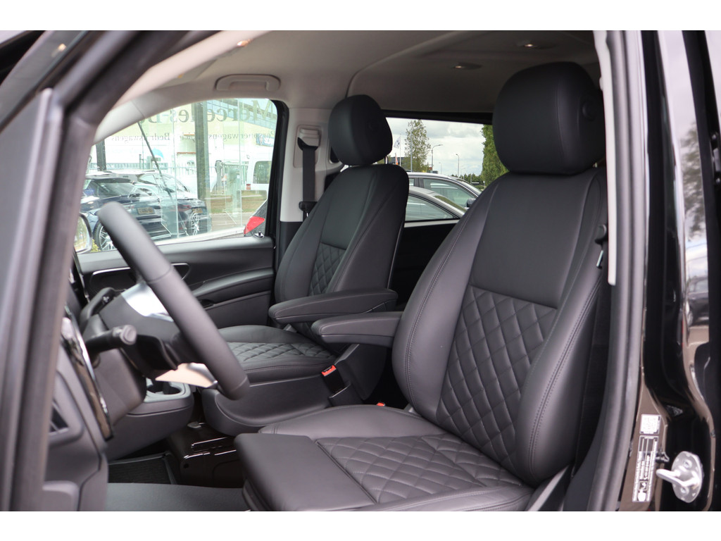 Mercedes-Benz Vito 119 CDI L3 Sportpakket l 4 x 4 l Dubbel Cabine l AIRMATIC l 360 gr Camera l 2,5t AHW | DISTRONIC | gewicht l MBUX l LEDER l Stoe 42774993-14.jpg | Sterdome B.V.