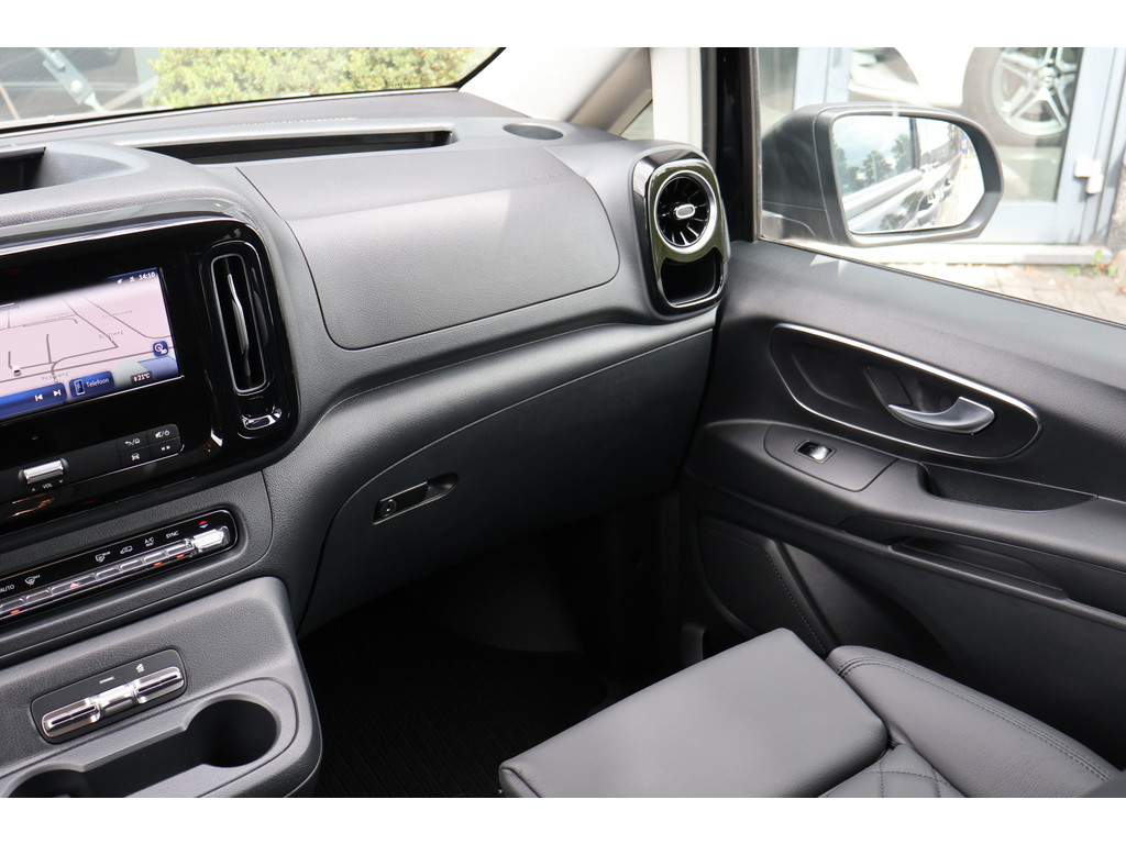 Mercedes-Benz Vito 119 CDI L3 Sportpakket l 4 x 4 l Dubbel Cabine l AIRMATIC l 360 gr Camera l 2,5t AHW | DISTRONIC | gewicht l MBUX l LEDER l Stoe 42774993-24.jpg | Sterdome B.V.