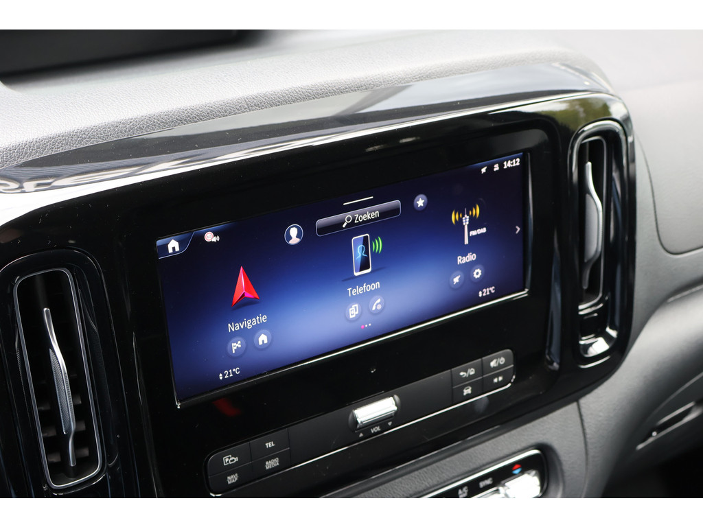 Mercedes-Benz Vito 119 CDI L3 Sportpakket l 4 x 4 l Dubbel Cabine l AIRMATIC l 360 gr Camera l 2,5t AHW | DISTRONIC | gewicht l MBUX l LEDER l Stoe 42774993-31.jpg | Sterdome B.V.