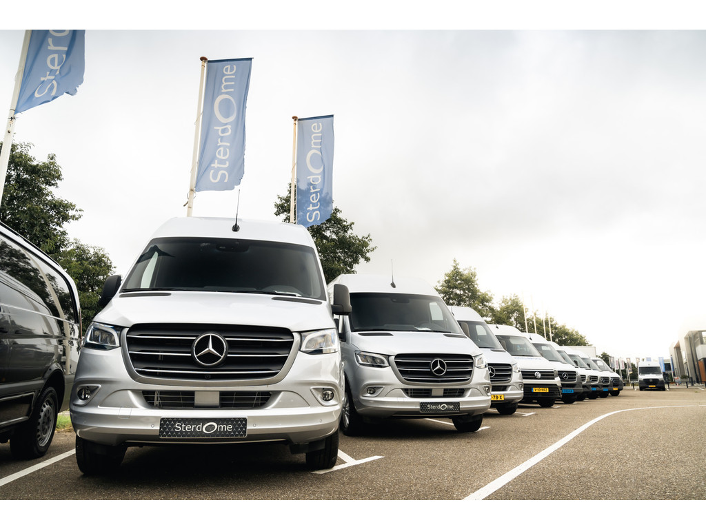 Mercedes-Benz Vito 119 CDI L3 Sportpakket l 4 x 4 l Dubbel Cabine l AIRMATIC l 360 gr Camera l 2,5t AHW | DISTRONIC | gewicht l MBUX l LEDER l Stoe 42774993-49.jpg | Sterdome B.V.