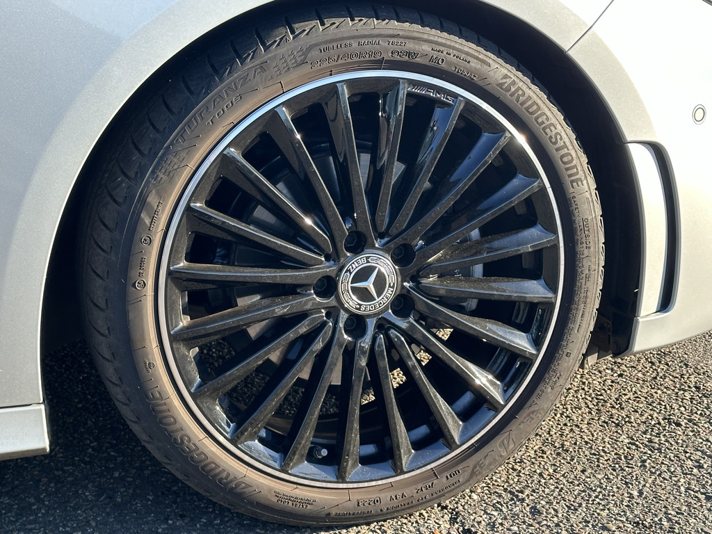 Mercedes-Benz B-klasse 200 AMG Line l Distronic l Panoramaschuifdak l MBUX l Achteruitrijcamera l Multispaaks l sportief motorgeluid l Keyless l Stoelverwarming l M 43066206-6.jpg | Sterdome B.V.