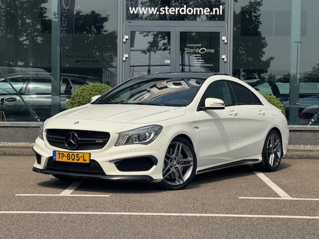 Mercedes-Benz CLA-Klasse AMG 45 4MATIC l 361 PK l Dealer onderhouden l Panoramadak l Performance stoelen l LED l THERMOTRONIC l PTS l Navi l 45361057-0.jpg | Sterdome B.V.