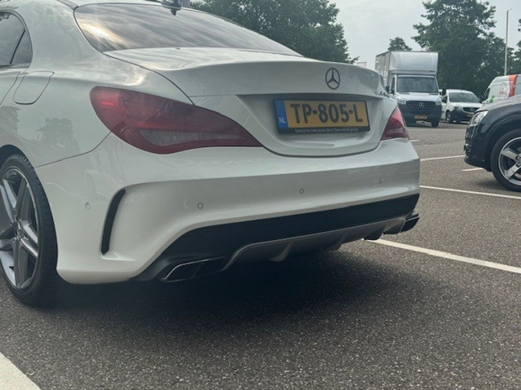 Mercedes-Benz CLA-Klasse AMG 45 4MATIC l 361 PK l Dealer onderhouden l Panoramadak l Performance stoelen l LED l THERMOTRONIC l PTS l Navi l 45361057-15.jpg | Sterdome B.V.