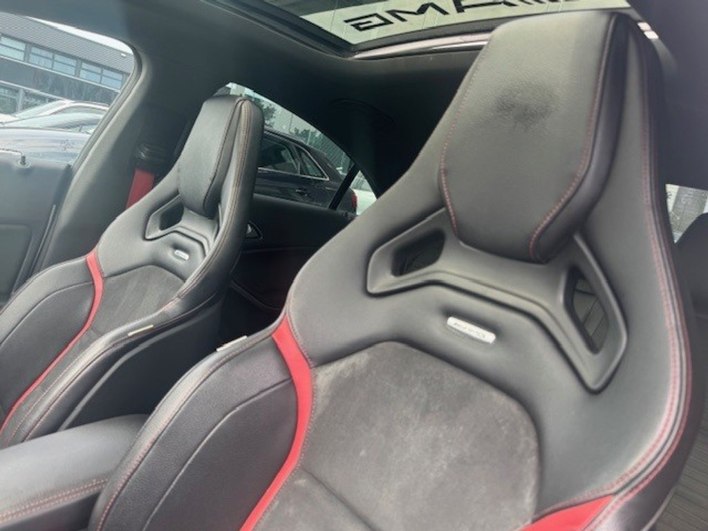 Mercedes-Benz CLA-Klasse AMG 45 4MATIC l 361 PK l Dealer onderhouden l Panoramadak l Performance stoelen l LED l THERMOTRONIC l PTS l Navi l 45361057-17.jpg | Sterdome B.V.