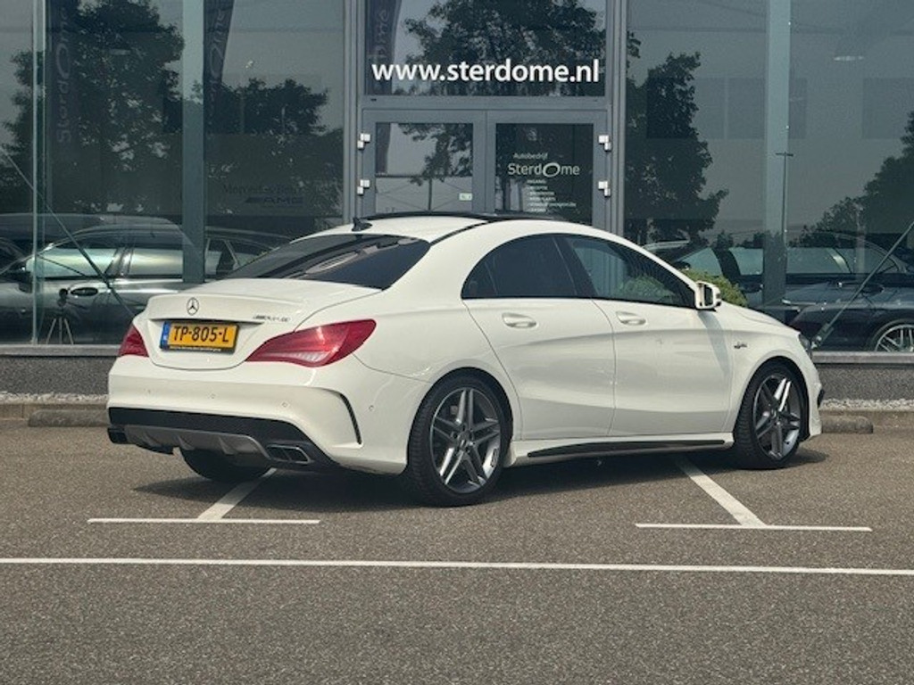 Mercedes-Benz CLA-Klasse AMG 45 4MATIC l 361 PK l Dealer onderhouden l Panoramadak l Performance stoelen l LED l THERMOTRONIC l PTS l Navi l 45361057-3.jpg | Sterdome B.V.
