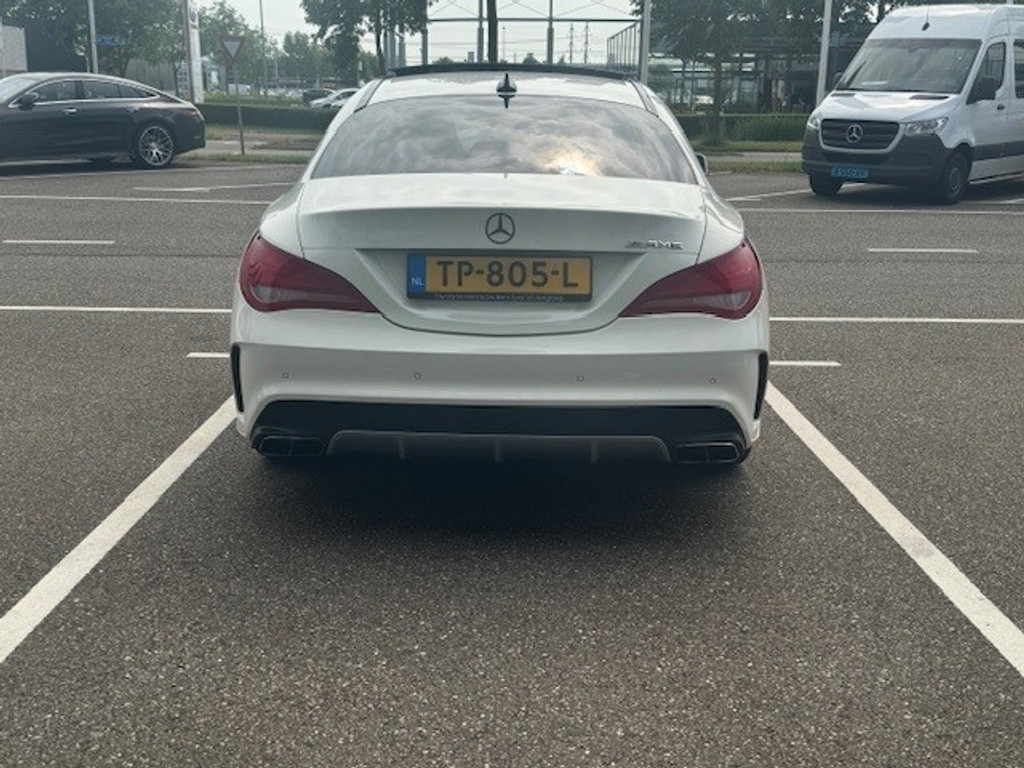 Mercedes-Benz CLA-Klasse AMG 45 4MATIC l 361 PK l Dealer onderhouden l Panoramadak l Performance stoelen l LED l THERMOTRONIC l PTS l Navi l 45361057-5.jpg | Sterdome B.V.