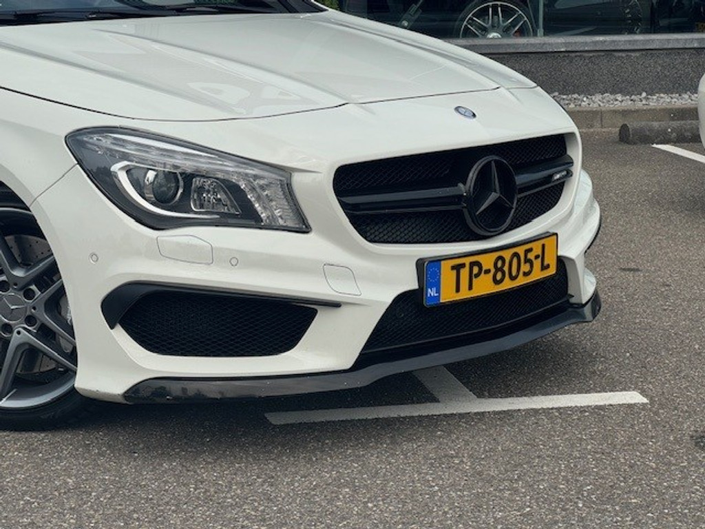 Mercedes-Benz CLA-Klasse AMG 45 4MATIC l 361 PK l Dealer onderhouden l Panoramadak l Performance stoelen l LED l THERMOTRONIC l PTS l Navi l 45361057-7.jpg | Sterdome B.V.