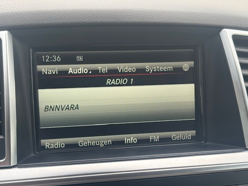 Mercedes-Benz M-Klasse 250 BlueTEC | Spiegelpakket | Air Body Controle l Trekhaak | Stoelverwarming | Inbraakalarm | Beige Kunst Leder l Comand l 45486271-19.jpg | Sterdome B.V.