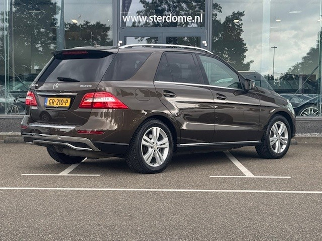 Mercedes-Benz M-Klasse 250 BlueTEC | Spiegelpakket | Air Body Controle l Trekhaak | Stoelverwarming | Inbraakalarm | Beige Kunst Leder l Comand l 45486271-2.jpg | Sterdome B.V.