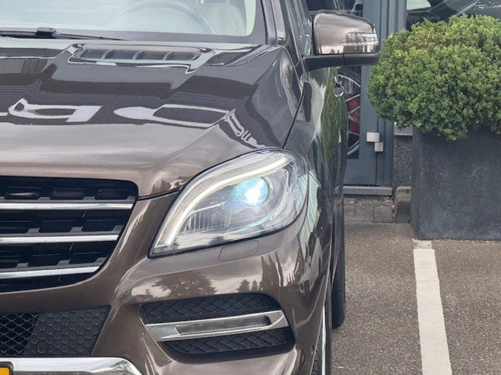 Mercedes-Benz M-Klasse 250 BlueTEC | Spiegelpakket | Air Body Controle l Trekhaak | Stoelverwarming | Inbraakalarm | Beige Kunst Leder l Comand l 45486271-7.jpg | Sterdome B.V.