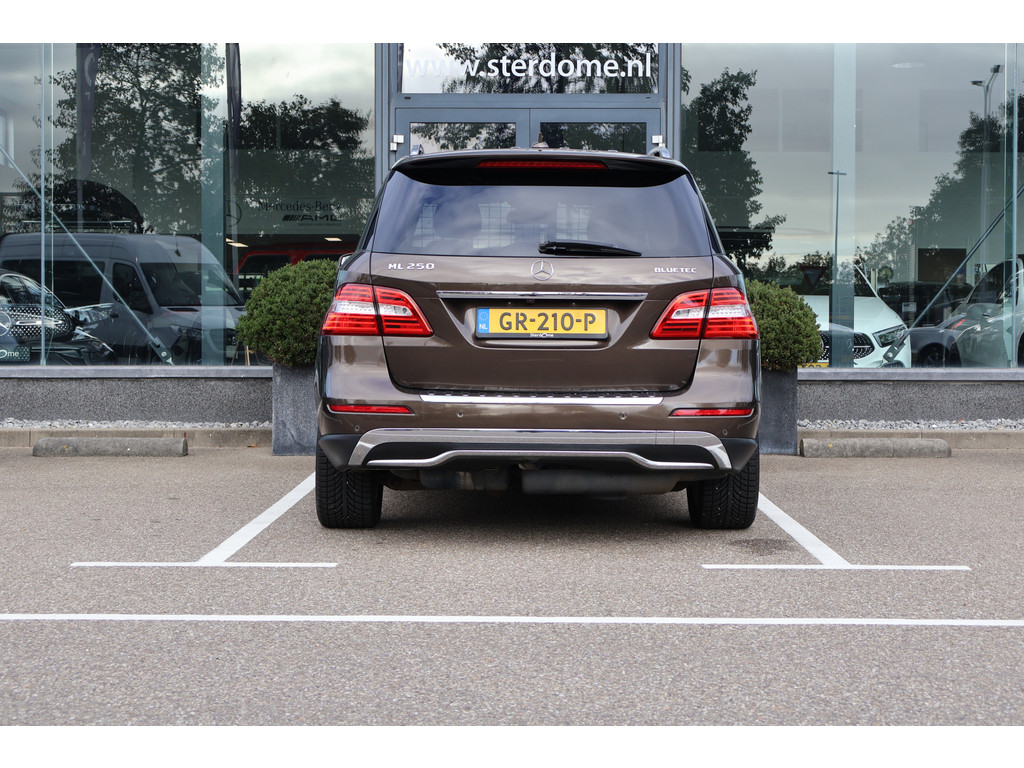 Mercedes-Benz M-Klasse 250 BlueTEC | Spiegelpakket | Air Body Controle l Trekhaak | Stoelverwarming | Inbraakalarm | Beige Kunst Leder l Comand l 45486271-9.jpg | Sterdome B.V.