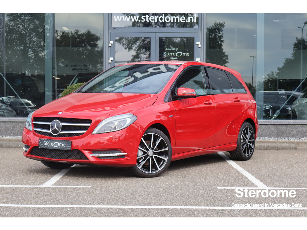 Mercedes-Benz B-Klasse 180 Ambition | Spiegelpakket | Nightpakket | Zitcomfortpakket | licht- en zichtpakket | Actieve parkeer assistent | Airco l Temp 45991801-0.jpg | Sterdome B.V.