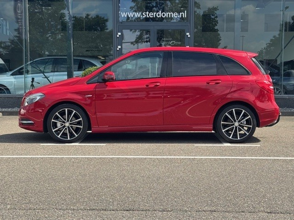 Mercedes-Benz B-Klasse 180 Ambition | Spiegelpakket | Nightpakket | Zitcomfortpakket | licht- en zichtpakket | Actieve parkeer assistent | Airco l Temp 45991801-19.jpg | Sterdome B.V.