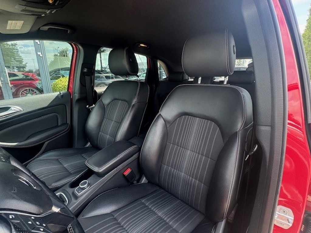 Mercedes-Benz B-Klasse 180 Ambition | Spiegelpakket | Nightpakket | Zitcomfortpakket | licht- en zichtpakket | Actieve parkeer assistent | Airco l Temp 45991801-20.jpg | Sterdome B.V.