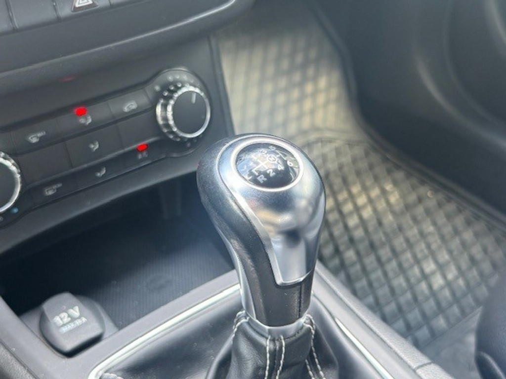 Mercedes-Benz B-Klasse 180 Ambition | Spiegelpakket | Nightpakket | Zitcomfortpakket | licht- en zichtpakket | Actieve parkeer assistent | Airco l Temp 45991801-23.jpg | Sterdome B.V.