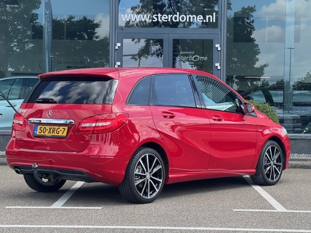 Mercedes-Benz B-Klasse 180 Ambition | Spiegelpakket | Nightpakket | Zitcomfortpakket | licht- en zichtpakket | Actieve parkeer assistent | Airco l Temp 45991801-3.jpg | Sterdome B.V.