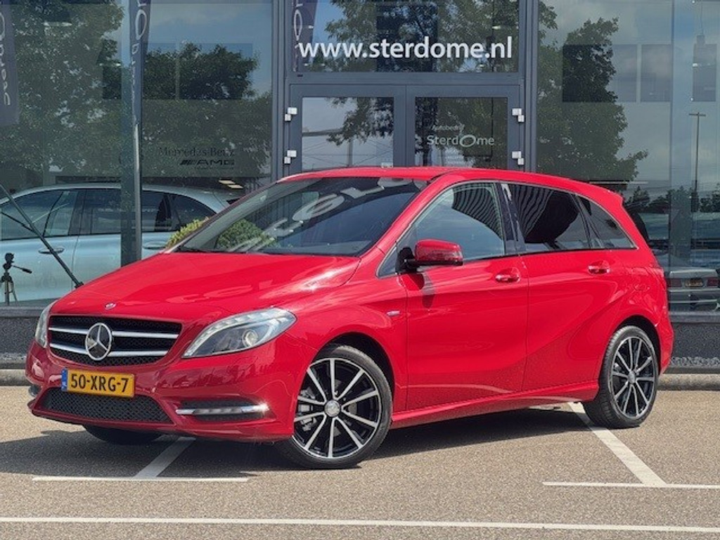 Mercedes-Benz B-Klasse 180 Ambition | Spiegelpakket | Nightpakket | Zitcomfortpakket | licht- en zichtpakket | Actieve parkeer assistent | Airco l Temp 45991801-32.jpg | Sterdome B.V.