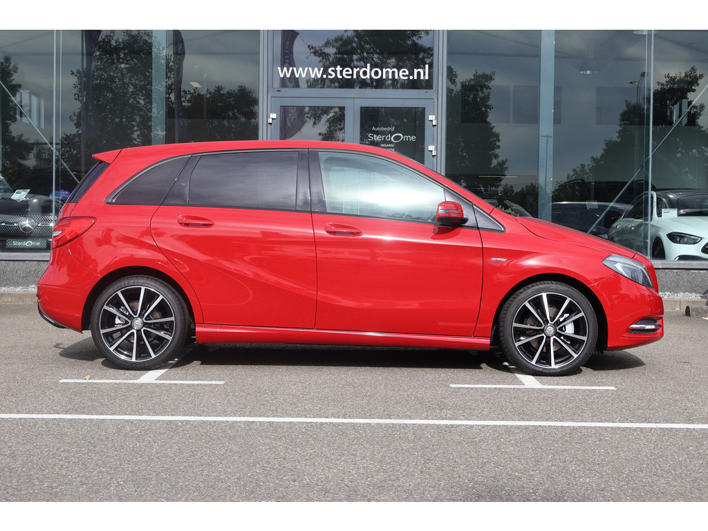 Mercedes-Benz B-Klasse 180 Ambition | Spiegelpakket | Nightpakket | Zitcomfortpakket | licht- en zichtpakket | Actieve parkeer assistent | Airco l Temp 45991801-35.jpg | Sterdome B.V.