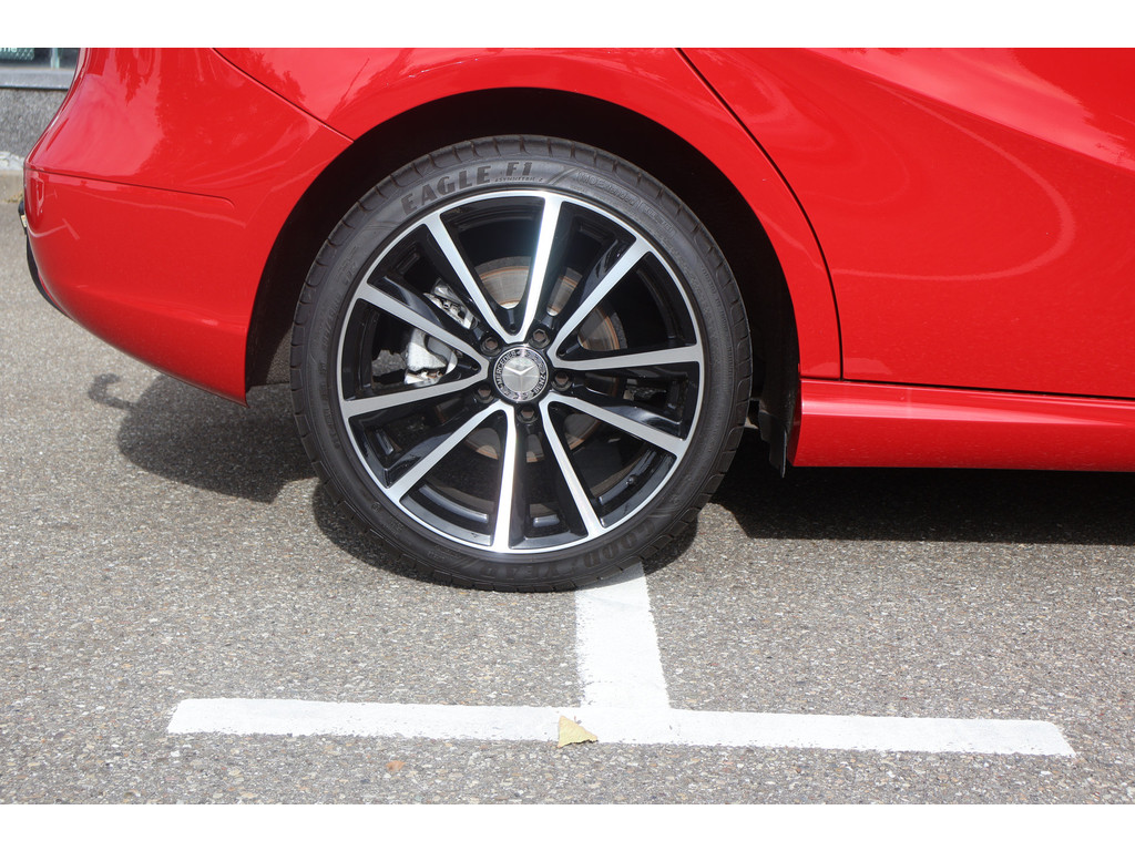 Mercedes-Benz B-Klasse 180 Ambition | Spiegelpakket | Nightpakket | Zitcomfortpakket | licht- en zichtpakket | Actieve parkeer assistent | Airco l Temp 45991801-36.jpg | Sterdome B.V.