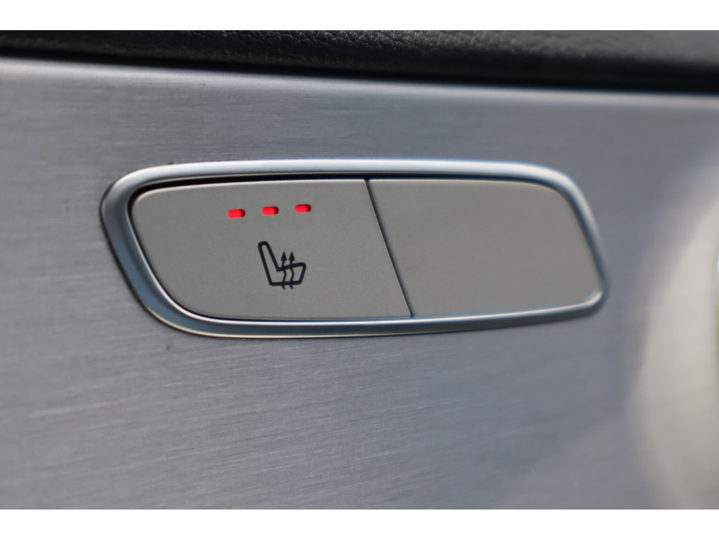 Mercedes-Benz C-Klasse 180 Business Solution AMG I Camera I Tempomaat I Stoelverwarming I Virtual dashbord I Led I Automaat I 46126525-26.jpg | Sterdome B.V.