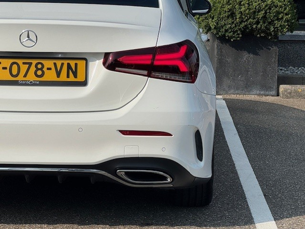 Mercedes-Benz A-Klasse 200 Business Solution AMG l MBUX l LED High Performance l Camera l Smartphone integratie pakket l Licht en Zicht pakket l Deelba 46375146-23.jpg | Sterdome B.V.