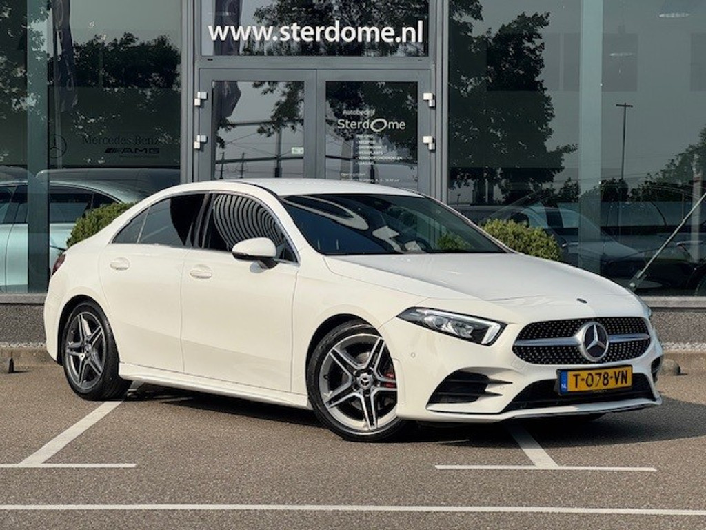Mercedes-Benz A-Klasse 200 Business Solution AMG l MBUX l LED High Performance l Camera l Smartphone integratie pakket l Licht en Zicht pakket l Deelba 46375146-5.jpg | Sterdome B.V.